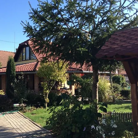 Villafilippa Bed & Breakfast Kresetice